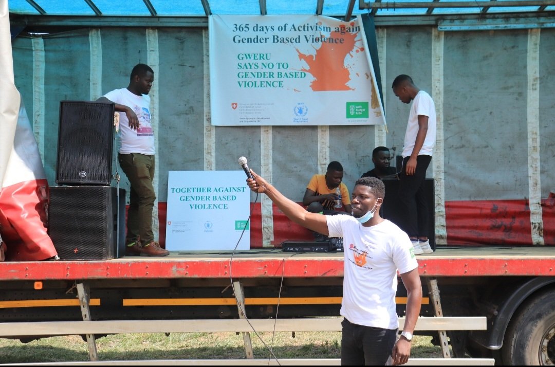 URBProject's tweet photo. #ItTakesAVillage to build food  security and resilience aganist shocks and stressors. 
This #WorldHumanitarianDay,as @URBProject we promote food security through increasing income.
#ItTakesAVillage 
#WHD2022 
#BuildingResilience💪 https://t.co/T6Lp1uinAX