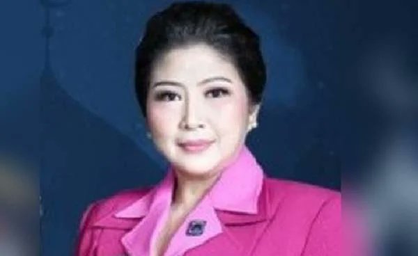 BREAKING NEWS!

Penyidik tetapkan Putri Candrawati sebagai tersangka dalam kasus pembunuhan Brigadir Yosua.