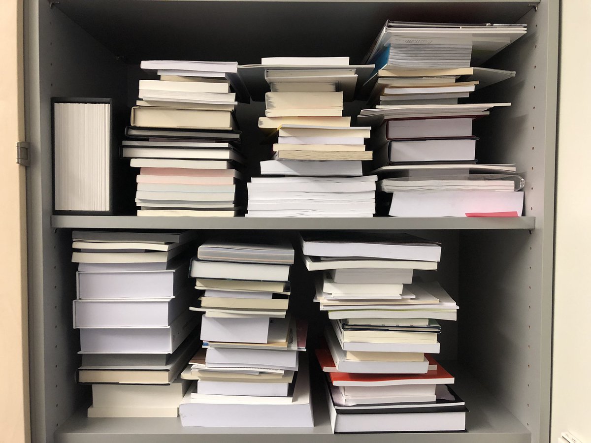 abue_io's tweet photo. Books piling up for yet another photo capture 🤳📚 https://t.co/t7zzAYG9B0