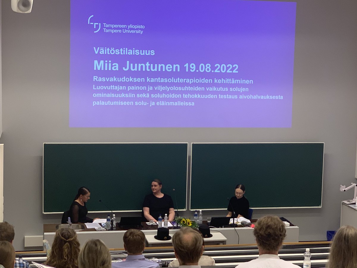 Today we are enjoying public defence of MSc Miia Juntunen. In the PhD project she studied the potential of MSC as a cell therapy. @TampereUniMET @coeboc