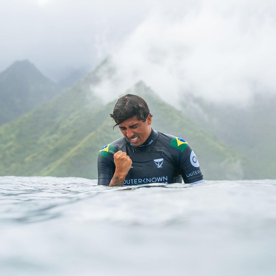 Rabid_DAO's tweet photo. Our athlete @miguelpuposurf advanced to the round of 16! ๐โจ
The #OuterknownTahitiPro is being nuts! ๐
LFG ๐๐8โฃ
#surf #surfing #WSLBasil #RabidDAO #NFTs https://t.co/fEl8Wj3AEV