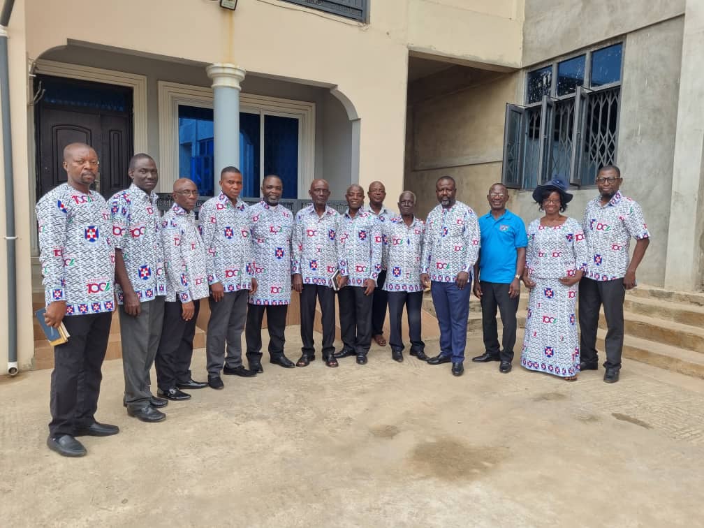 GaPresbytery's tweet photo. Be polite in your shop or market place.
Smile.
Show love.
Reflect Christ. 

Happy Friday 😀😀😀

#GaPresbyteryIs100Years 
#RepYourCentenaryCloth 
#wearega https://t.co/bQEqk2beo1