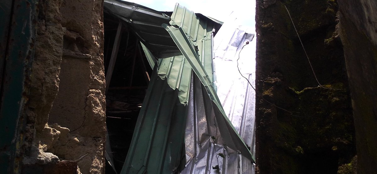 OdunayoOlawuni's tweet photo. @BillGates Here is the school I was posted to observe my one year NYSC in which the building has been delapidated. I am financially handicap, no connection either to political leaders or prominent people but I have mindset for the renovation of the building. Please help sir https://t.co/9voyx4eIPO