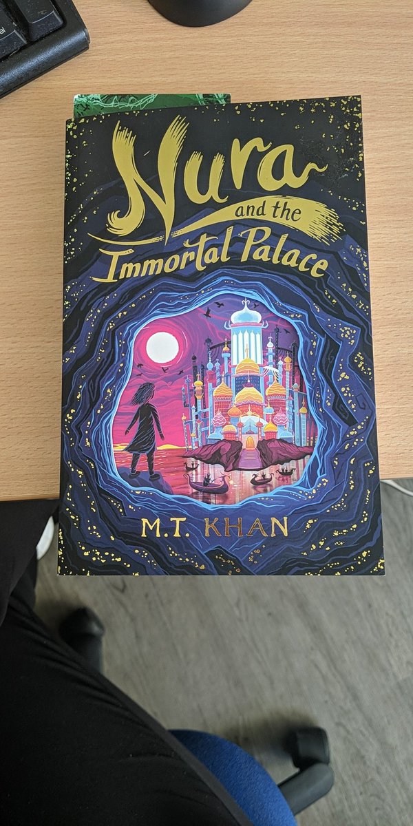MissCollinson_'s tweet photo. First class novel of the year chosen by P5, very excited about this one! 📚 https://t.co/hUnG2xYR2G