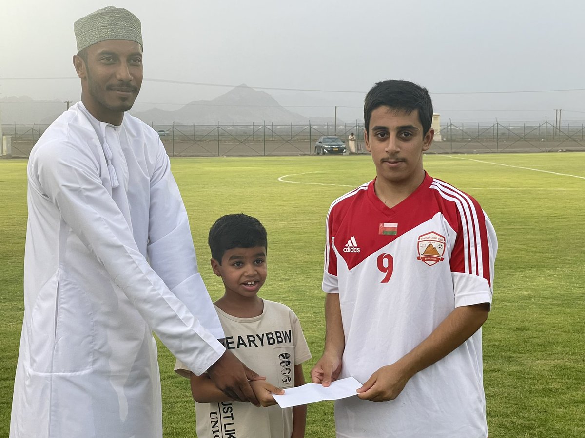 نبارك لأبن الفريق أيمن بن خالد العلوي المعار إلى فريق الشباب حصولة على المركز الأول في بطولة نادي ينقل للناشئين .<a href="/Alshabab1986/">فريق  الشباب الرياضي</a> <a href="/yanqulclub/">نادي ينقل الرياضي</a>