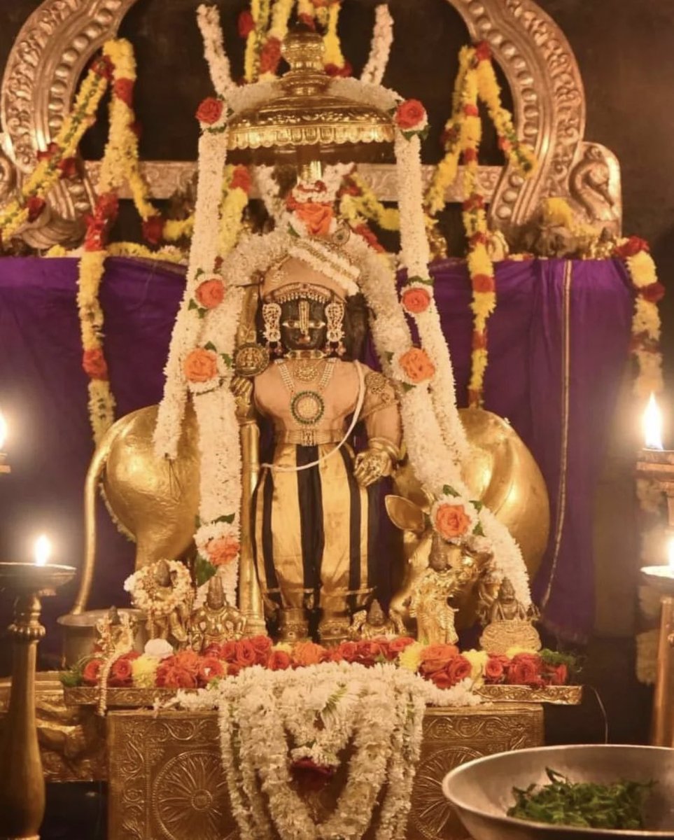 A very happy Sri Krishna Janmashtami to one and all!
Chandrodaya & Arghya at 12:10am tonight,
Parane post sunrise tomorrow.
May Lord Almighty Sri Krishna bless all of us with Jnyana, Bhakti & Vairagya🙏🏼
#sriuttaradimath #uttaradimatha #SriKrishna #SriKrishnajanmastami