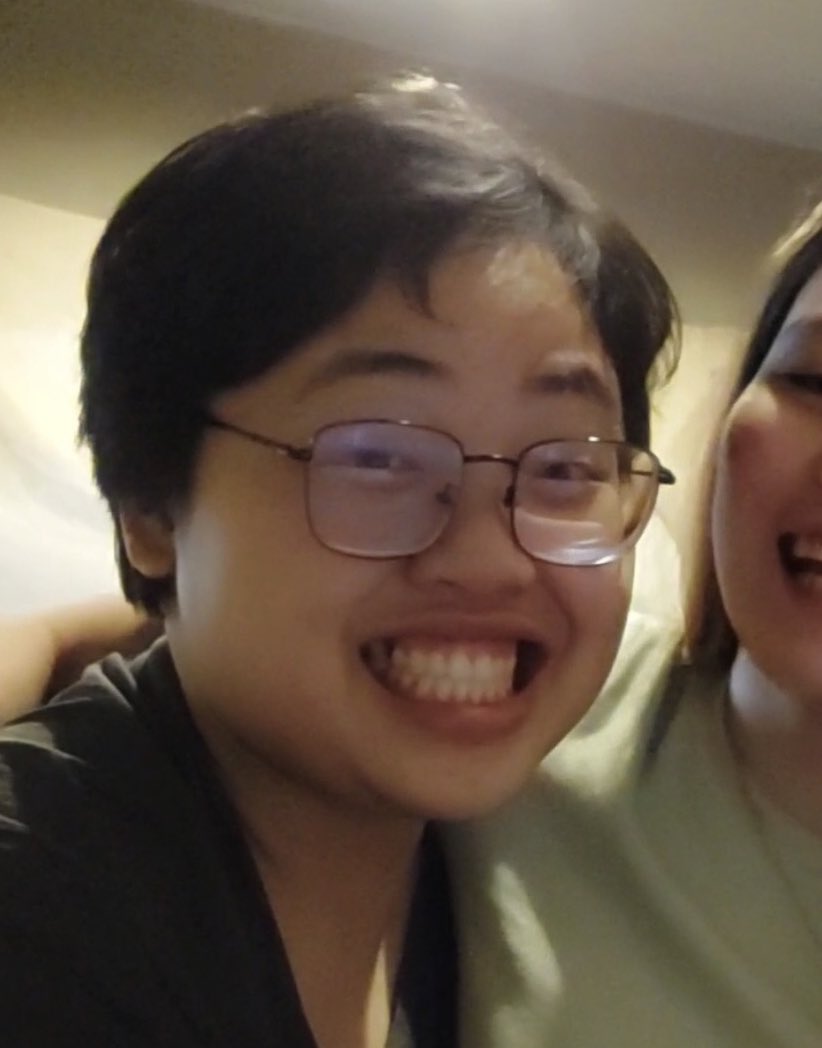 ffimmela's tweet photo. “hindi ka na ba masaya sa relasyong ‘to?” 

🙂😬 https://t.co/WSujOuF7GZ