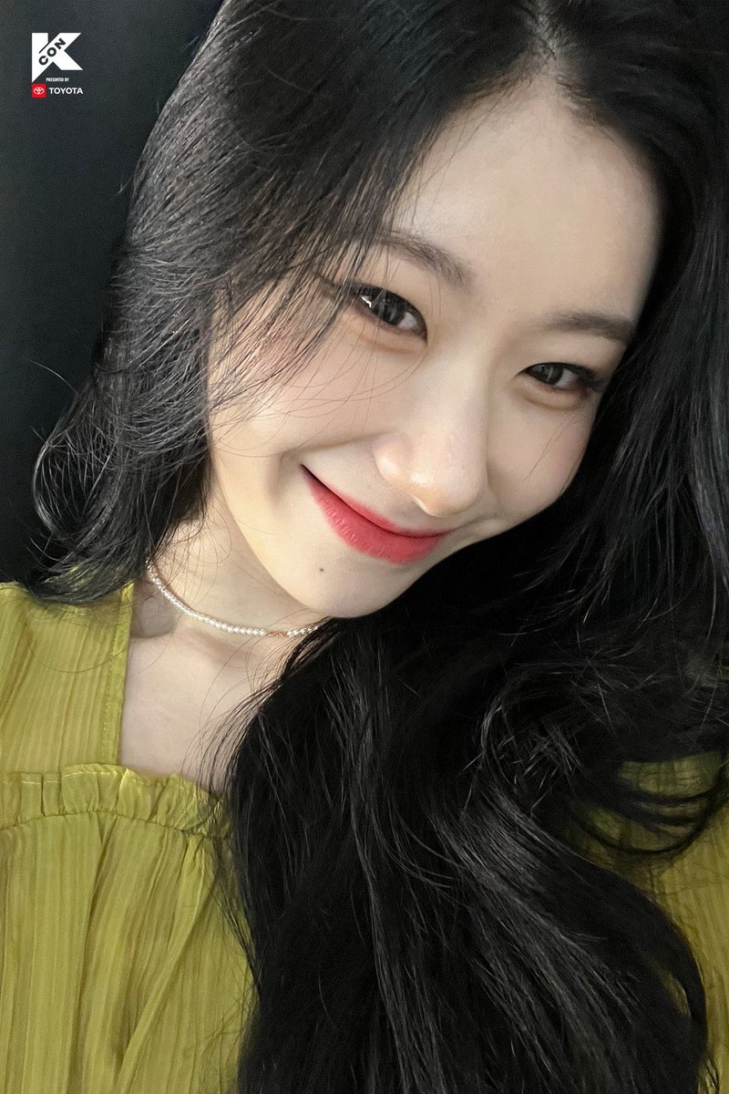Chaeryeong. tweet media
