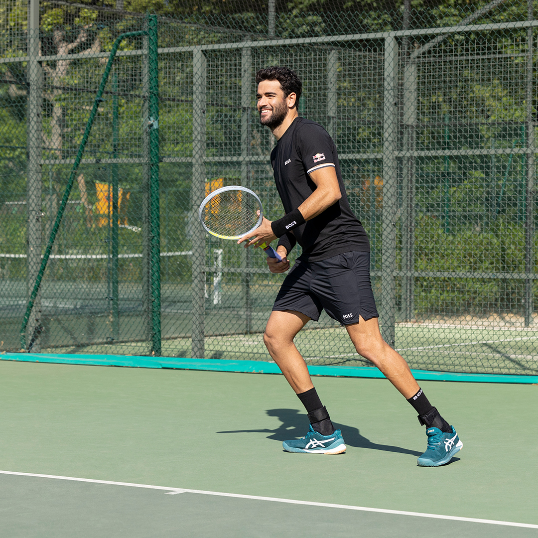 ASICSTennis's tweet photo. Matteo Berrettini maintains stable lateral movement on court to help him keep his mind focused on the point with the #GELRESOLUTION8. #ASICSTennis #ASICS #Tennis https://t.co/2cqZUdyxnN
