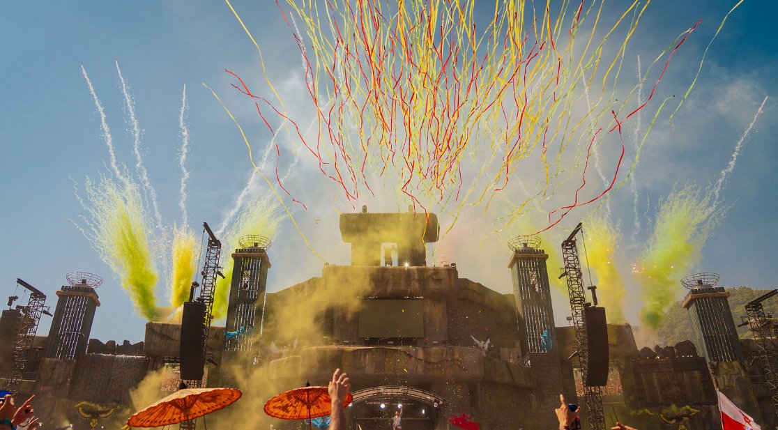 The Chapter One: The Gathering official images are now live! Let us know if you spot yourself 🦋 💌

photos.boomtownfair.co.uk