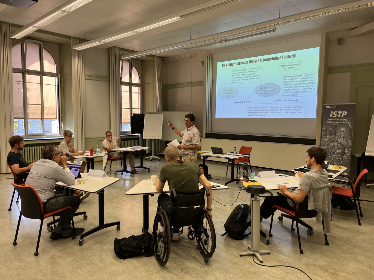 We kicked off the executive program in #Technology and #PublicPolicy focusing on impact analysis again. 🎉 This week laid the economic basis for policy analysis with @bernauereth, @ETH_EPG, @NinaBoogen, Dominique Foray and @JanEgbertSturm! 📝💡 More: tpp.ethz.ch