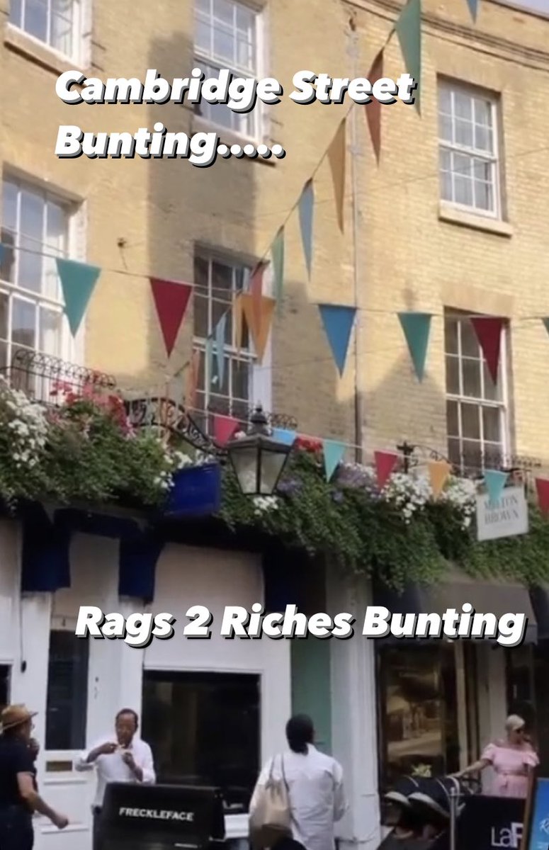 ItsKnightGirl's tweet photo. Rose Crescent Cambridge Bunting #cambridge #rags2richesbunting #thebuntinglady #bunting #rosecrescent https://t.co/6WOnbbdkXa