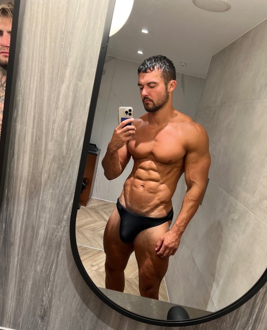 Hey 👋 https://t.co/zF6lGPVqdx<a href="/tag/muscle"class="tags"><span>#muscle</span></a><a href="/tag/nude"class="tags"><span>#nude</span></a><a href="/tag/onlyfans"class="tags"><span>#onlyfans</span></a>