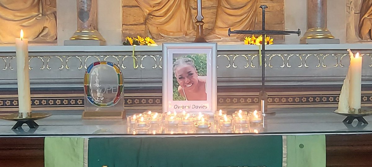 KingsCollegeLon's tweet photo. The chaplaincies of King’s College London and @GSTTnhs held a service to pray for the safe and swift return of nursing student Owami Davies.
 
If you have any information about Owami’s disappearance, please contact the police or Crimestoppers.
 
https://t.co/y6WOLx7sQZ https://t.co/bfeb90jmSF