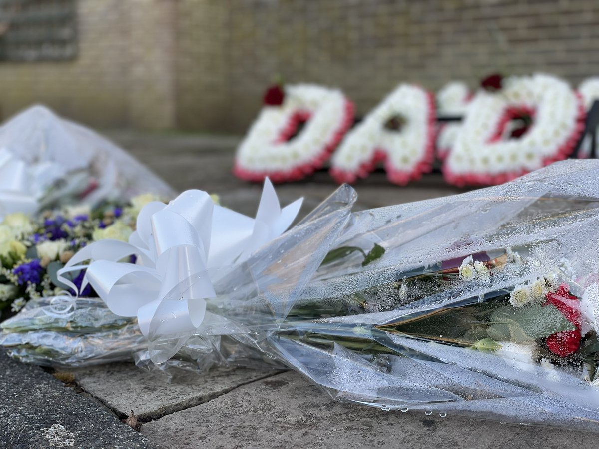 WhiteRoseMF's tweet photo. Attending or organising a funeral? Please think about encouraging more eco friendly options for floral tributes than cellophane wrapped flowers and plastic backed lettering that crematoria simply get rid of the following day. https://t.co/gtlRgPfP3F