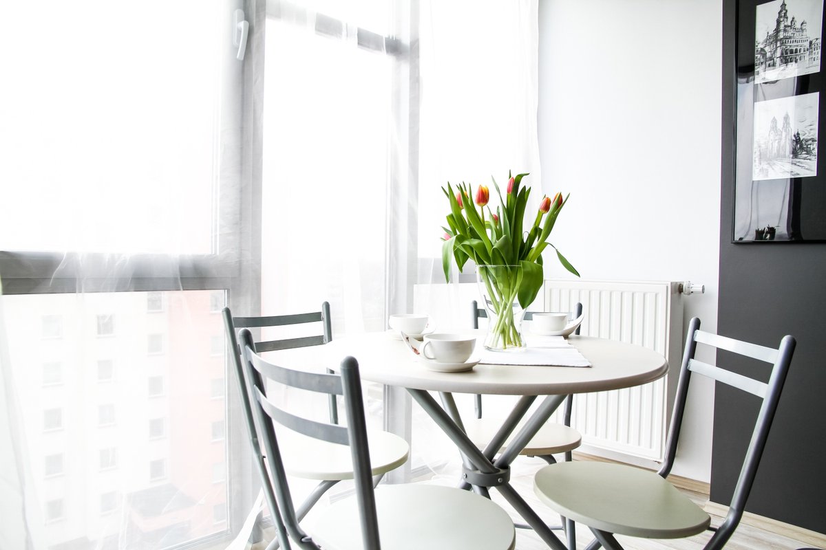 RhiwbinaLiving's tweet photo. Decorative Glass &amp; Glazing are double glazing repair experts who work on uPVC, wood, and aluminium windows and doors for both residential and commercial clients. Find out more here:

https://t.co/UeHP3AElao https://t.co/vC0HGtpm4K