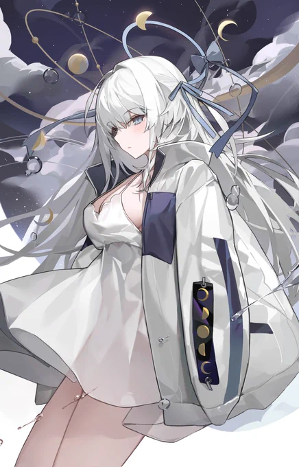月 