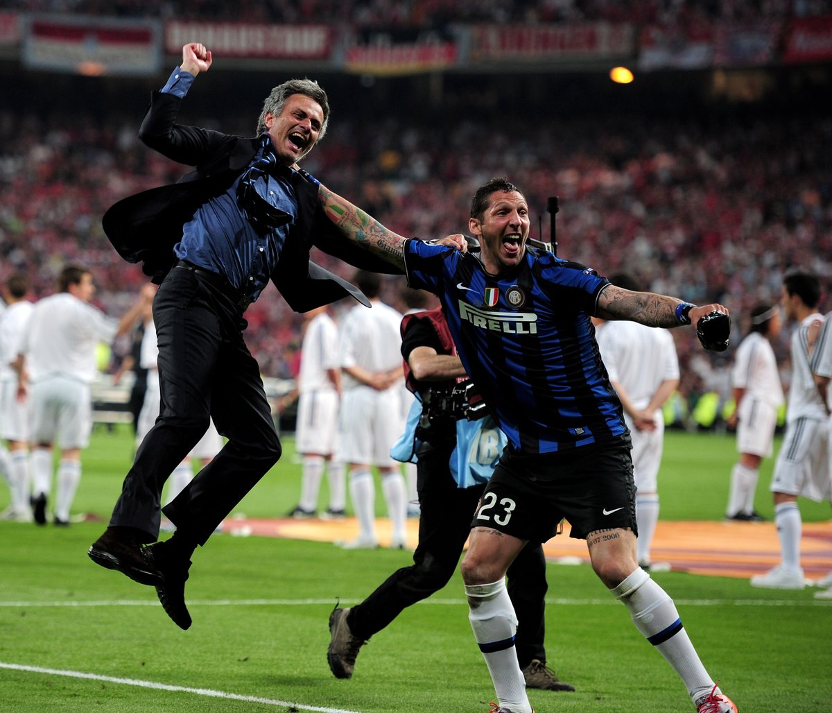 ChampionsLeague's tweet photo. ⚫️🔵 Marco Materazzi at Inter:

👕2⃣7⃣6⃣
⚽️2⃣0⃣
🏆1⃣4⃣

#HBD | #UCL https://t.co/8sjQdIi2np