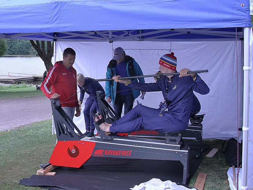 KayakFirst's tweet image. It looks like our partners @pitaijashop had a lot of fun in Finland during the weekend!
#respost #kayakergometer #kayaking #kayakergo Sprint Kayak Nordic Championships 2022, Finland. It was a busy weekend with KayakFirst paddle machine test drives and presentations at our tent.💪🏼