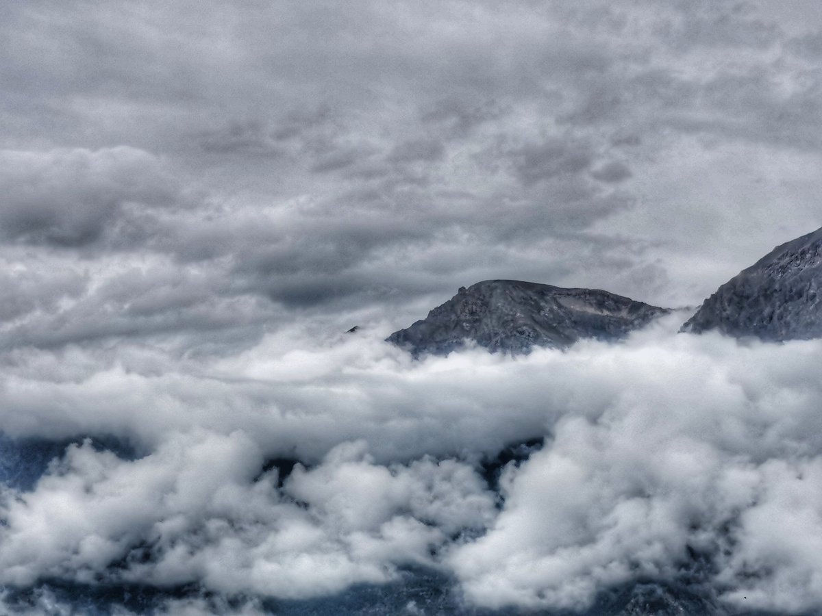 1Picture1Word's tweet photo. #mountains
#1P1W #1picture1word
#activeemotion ๐๏ธ
#battlepicture ๐ ๐
Every picture tells a story! #Imagine #Photo #weare1forall
#France
The less you say, the more people remember ๐ธ
https://t.co/do7wSJhu8Y
#onepicture #oneword
#nature #JourneeMondialeDeLaPhotographie https://t.co/wMSa2m9o7l
