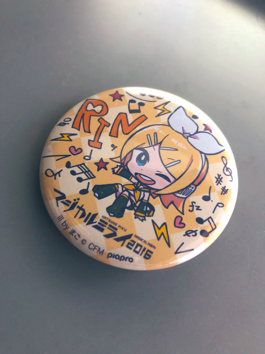 鏡音リン パーカー ロング 缶バッジ】プロセカ 鏡音リン グリッター缶