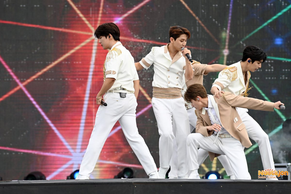 roombye's tweet photo. Article: GOLDEN CHILD at @mikfestival by
@nautiljon
🔗https://t.co/J08s7eoAFq
#MIKFESTIVAL #MyMIKDay 🪐💜
#GoldenChild #골든차일드 #GoldenChild_Aura #GoldenChild_Replay #리플레이 #AURA #아우라 #COMEBACK #GoldenChild_COMEBACK
@GoldenChild
@Hi_Goldenness https://t.co/TqbLcw3Q4i