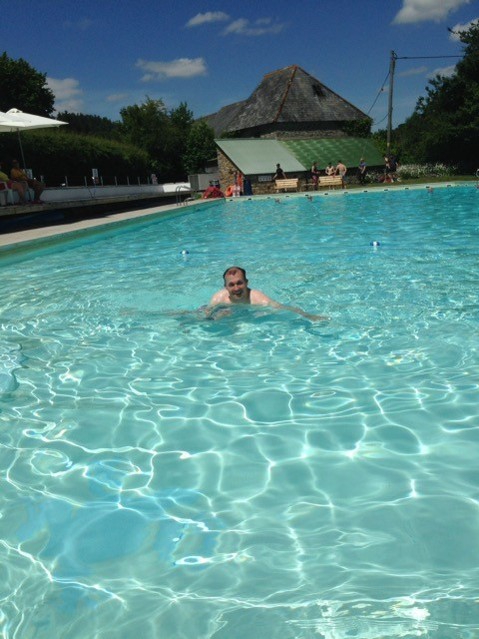 _rainbowliving's tweet photo. Some lovely photographs of our #ExeterRainbowHouse tenant Michael cooling down on a hot day at Chagford outdoor swimming pool #IndependentSupportedLiving #LifeSkills #KeepingActive https://t.co/BxDgroYzsq