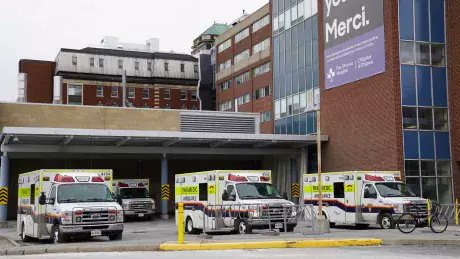 Mayor asks province to fund 42 paramedic jobs to stave off 'level zero' incidents ift.tt/5jAqau8 #ottnews #ottawa