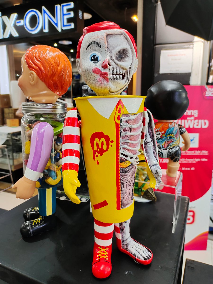 TKarn127's tweet photo. 19-21 ส.ค. 65
ฟอร์จูน mrt พระรามเก้า

#arttoythailand #arttoys #toys #toythailand #toythai #toymaking #designertoys #designcharacter #designertoythailand #toydesigner #toydesign 
#arttoysthailand2022
#MTT2
#SprinkleAOT 
#OutdoorProductsTH
#poscathailand
#fortunetown https://t.co/8v5VAuTDqb