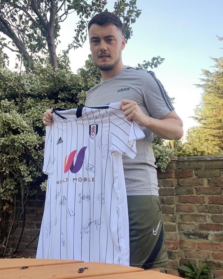 utl_group's tweet image. FULHAM WINNER - Congrats to our Fulham T-shirt winner Nick! We are so happy you like it! 
Another may be up for grabs very soon so stay tuned.