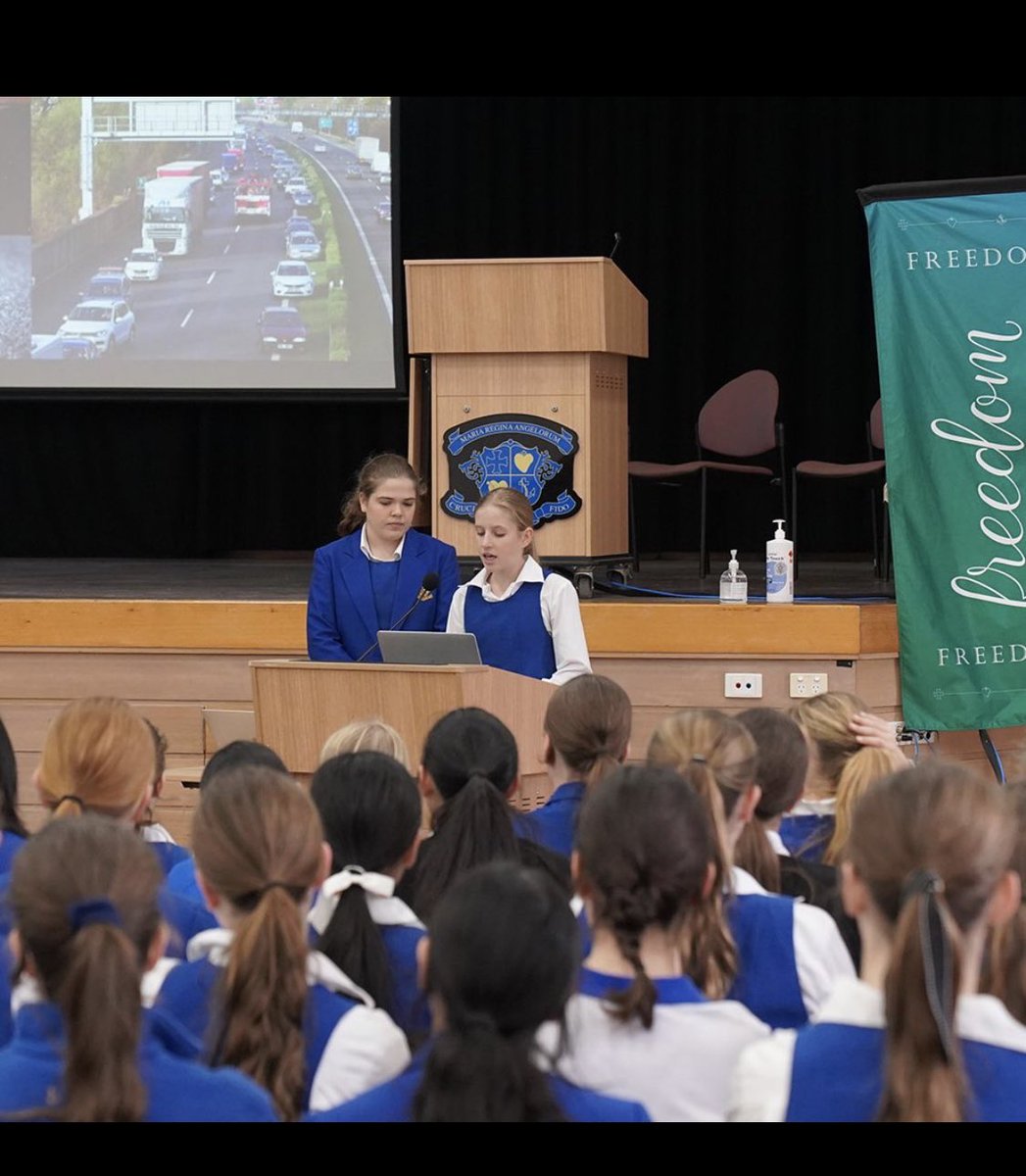 RachelNoonan01's tweet photo. LK Science and STEM staff from the Junior and Senior School collaborated this week to help student broaden their perception of science and its role in society. It was so wonderful to see staff from Science, Tas and Maths involved. 
#lkstem https://t.co/2yC0u6TviM