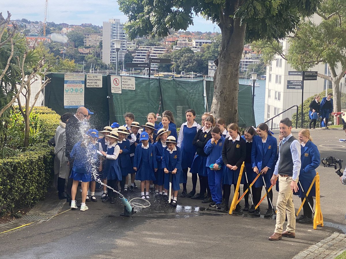LK Science and STEM staff from the Junior and Senior School collaborated this week to help student broaden their perception of science and its role in society. It was so wonderful to see staff from Science, Tas and Maths involved. 
#lkstem
