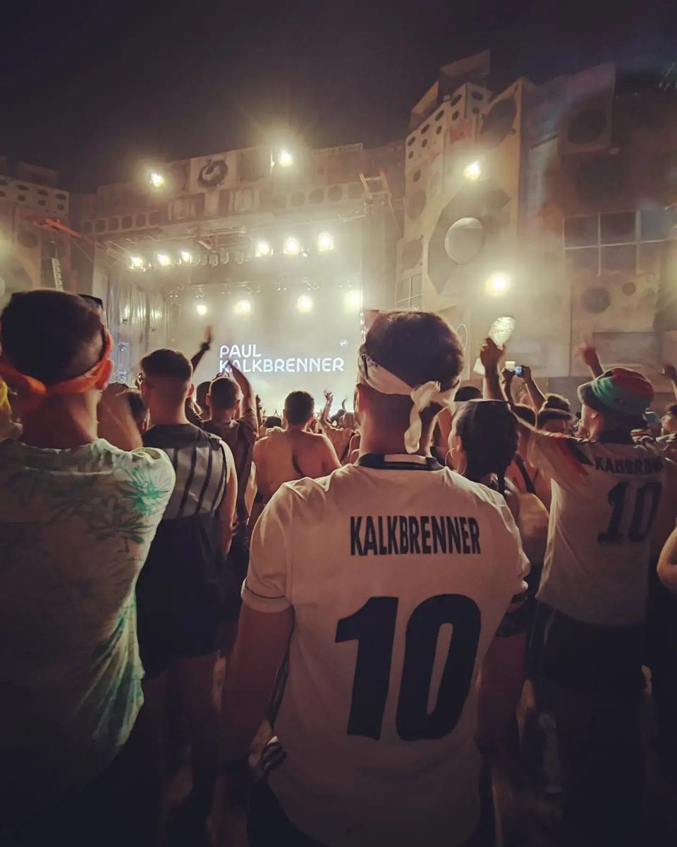 paulkalkbrenner's tweet image. Feed Your Head.

#paulkalkbrenner #pklive