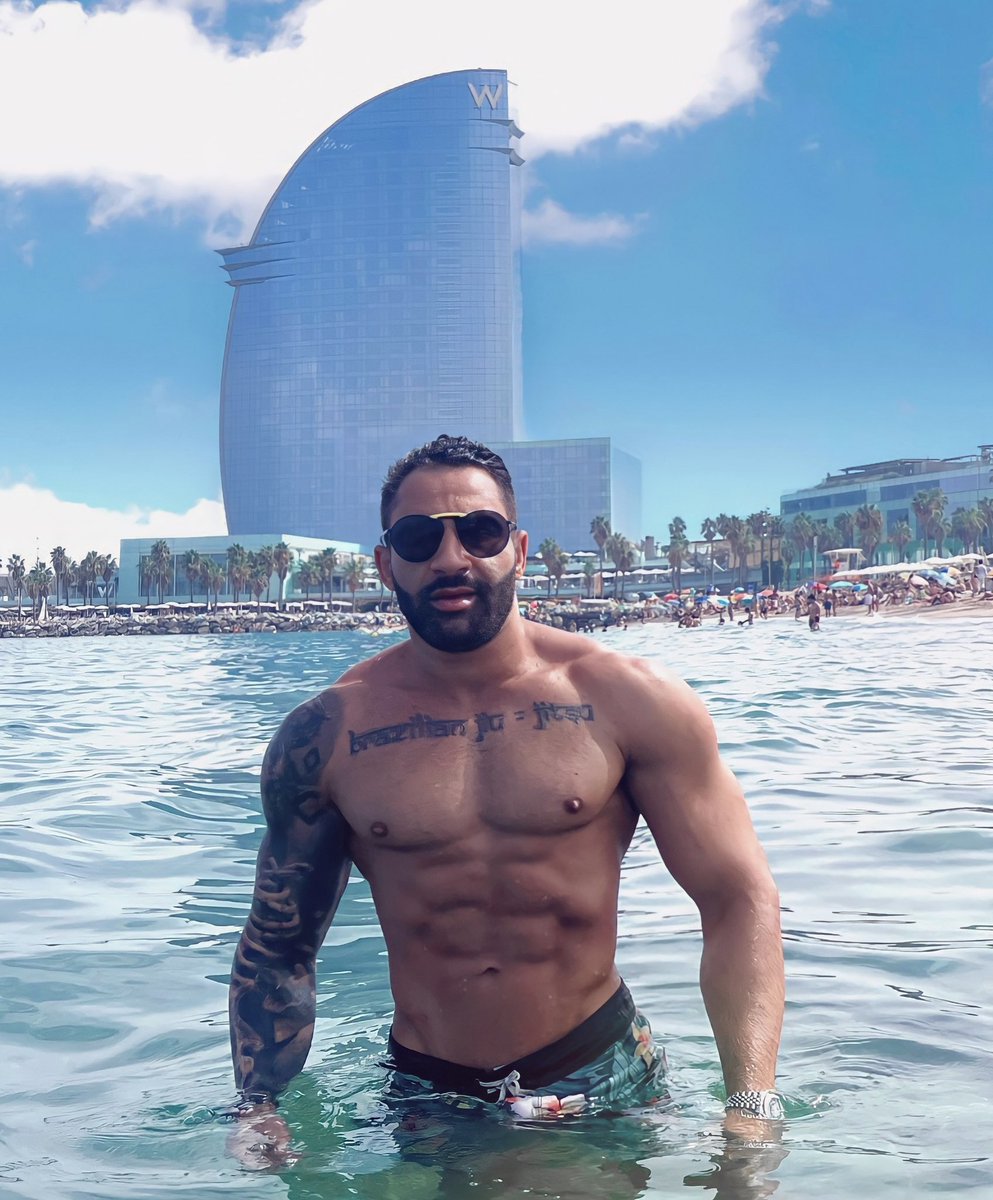 Daddy_Santos_'s tweet photo. Good vibes 😎🇪🇸 https://t.co/630pAmiWzD
