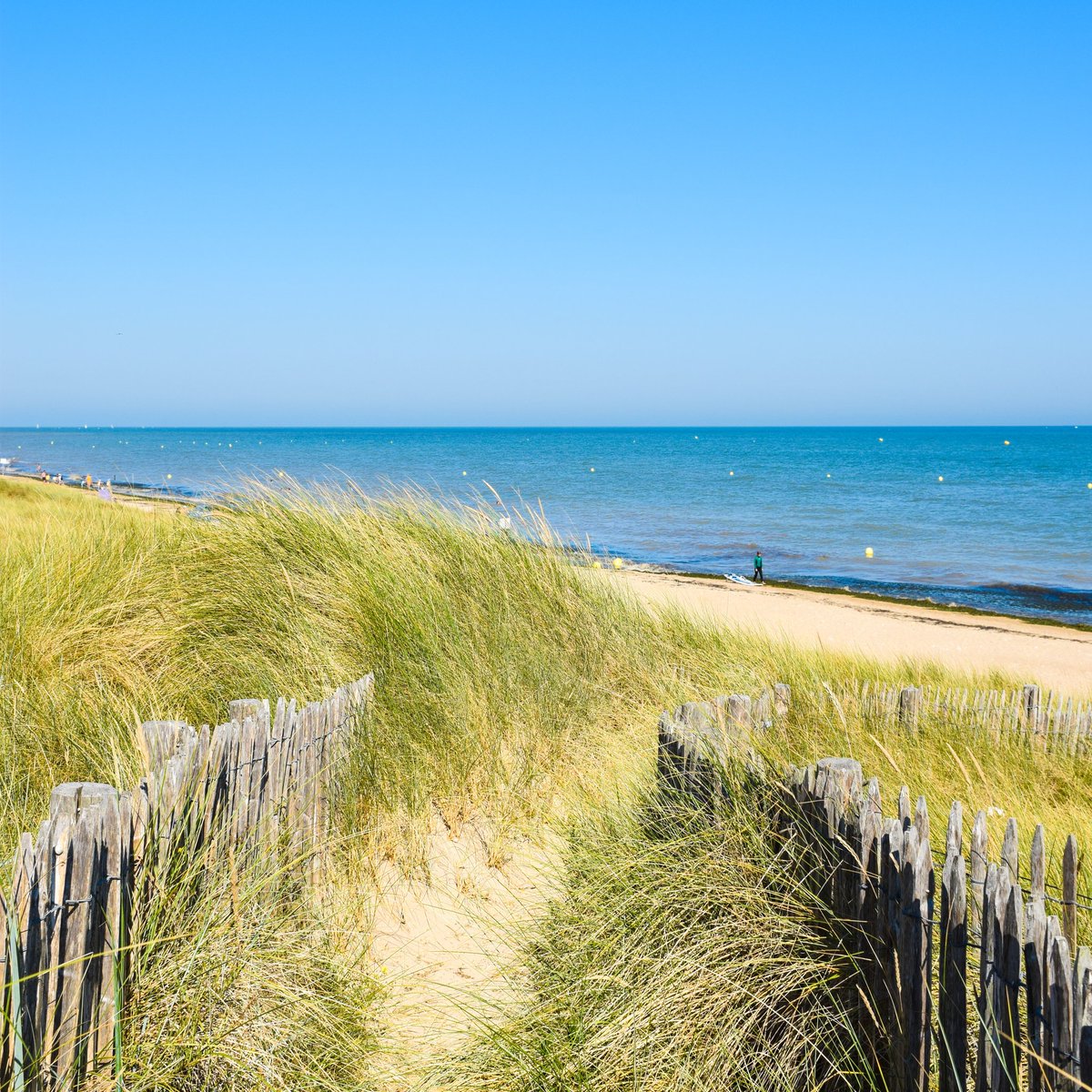 Prefet14's tweet photo. #Journeemondialedelaphotographie 📷 Par tout type de temps, et à toute heure de la journée, le littoral du #Calvados vous offre de magnifiques panoramas !
#worldphotographyday https://t.co/Ux7YUpPYGH