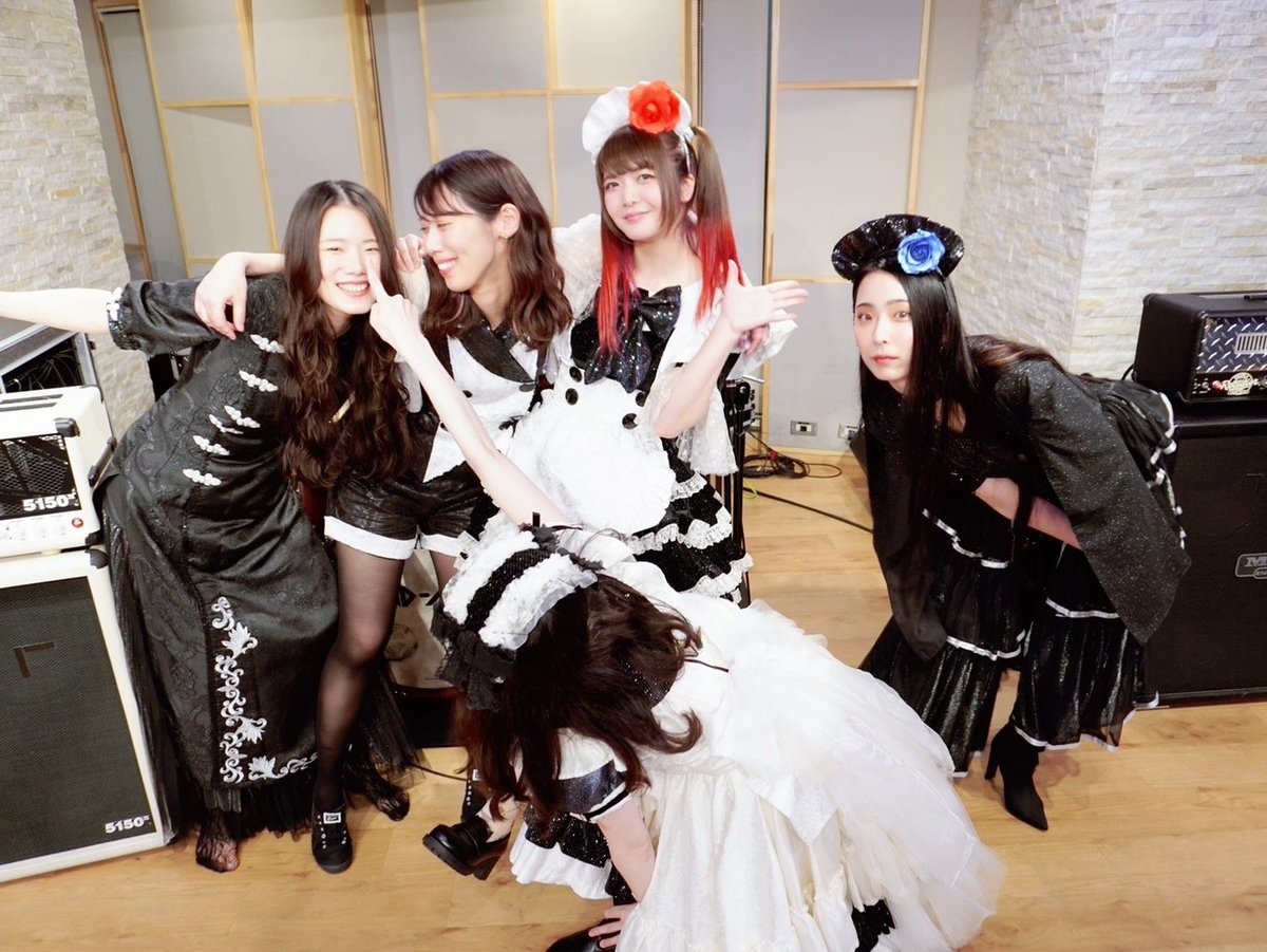 8O7w9KRQBPrZCS6's tweet photo. ¿Conoces el grupo de música en directo #BANDMAID?
https://t.co/Zh9Xr8qeYm
#locafm #SUMMERSONIC #Kasabian #Måneskin #Maneskin #the1975 #thelindalindas #primalscream #thestruts #kinggnu https://t.co/DDbK2oCAgM