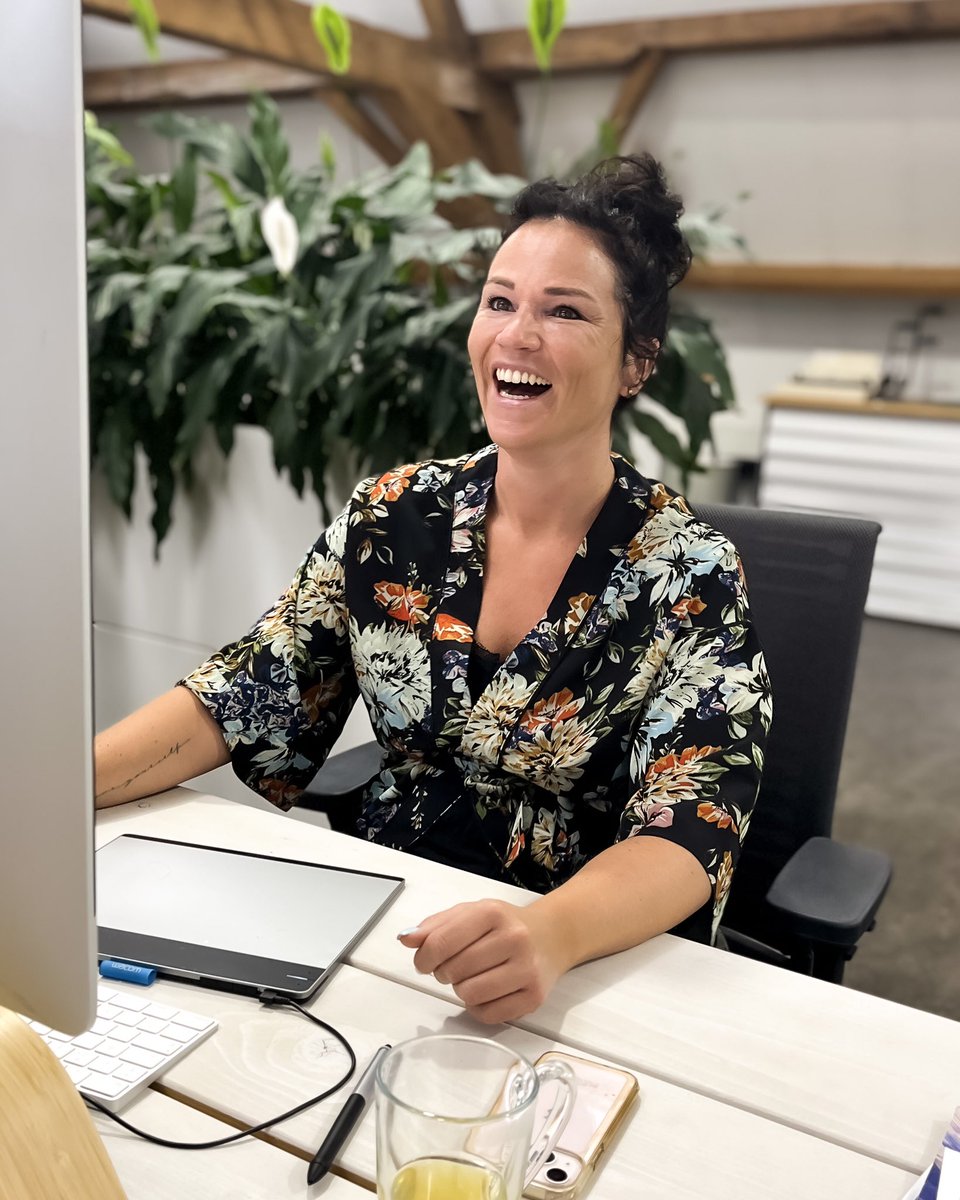 Happy birthday Dorien 🎉🥂

Ons leukste danswonder blaast vandaag 4️⃣2️⃣ kaarsjes uit 🌬🕯

#birthday #birthdaygirl #westland #naaldwijk #verjaardag #cheers #marketing #brandactivation #speax #krullenbol #rave #tijger #danswonder