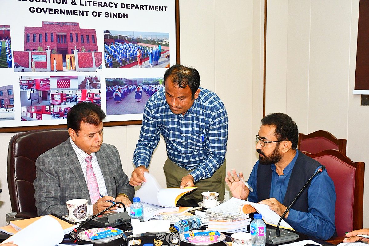 SELD_Sindh's tweet photo. Mr. Ghulam Akbar Leghari Secretary SELD chaired a meeting of the Departmental Promotion Committee for the promotions of  Monitoring Assistants (BS 14) to Monitoring Officers (BS 16) on 18.8.2022. 

121 Monitoring assistants were recommended for promotions after the scrutiny. https://t.co/9PgYRYtHVv