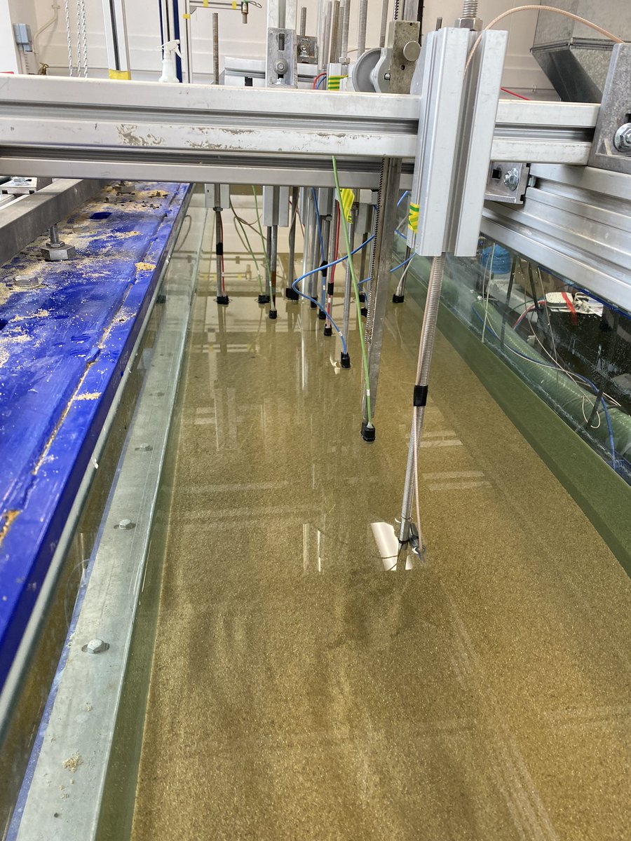 How many acoustic instruments can you use simultaneously in one experiment... 

Guess the number for #FlumeFriday?

Measurements are for some cool experiments by @maisy_bradbury8 #AuraCDT looking at scour around monopiles...