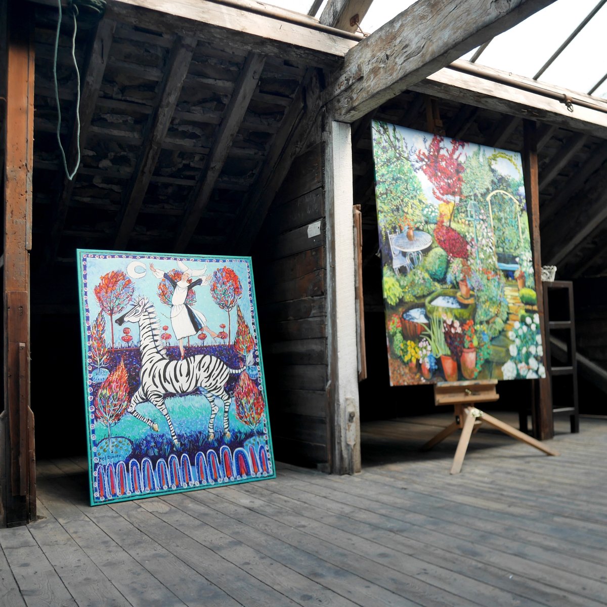 sunnybankmills's tweet photo. 'Green and Pleasant' by Mel Davies opens next Saturday in the Spinning Mill Loft! Here's some progress shots of the set up. Visit our website now for more info about the show. (LINK IN BIO)
#SunnyBankMills #Farsley #Leeds #MelDavies #NewExhibition #LeedsExhibition #HiddenSpaces https://t.co/BnBVJFZq3j