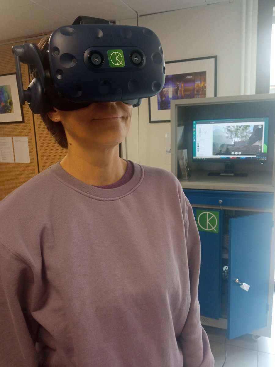 Kinequantum, système de réalité virtuelle permet aux patients de rendre ➕efficients certains types de rééducat° nécessitant 1 répétit° du mouvement. 
Grâce aux mécènes du fonds Eurêka Saint-Hélier la solut° <a href="/KineQuantum/">KineQuantum</a> est proposée aux patients nécessitant une rééducat° motrice