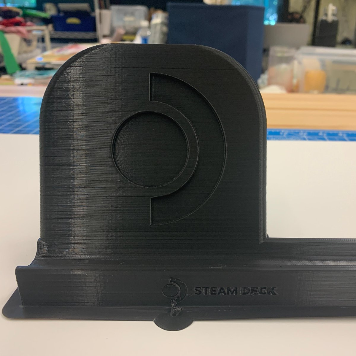 NewtonFreeLib's tweet photo. Some of our recent patron 3D prints! We've printed a flute, a lightsaber handle, a Steam Deck console holder, and a bookmark.
#NewtonFreeLibrary #NewtonMA #NewtonMakerSpace https://t.co/dHJojUk0dw