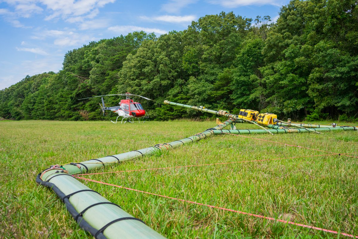 USGS_MD_DE_DC's tweet photo. The #USGS recently wrapped up a Delaware Bay aerial electromagnetic survey to collect information on #groundwater salinity. ๐ https://t.co/pCHpt1bdhm #NGWOS
โ๏ธ 3,500 flight-line-kilometers of data collected
โ๏ธ About 100,000 data points
๐ท Photos from an open event. https://t.co/7hjsg2oeVh