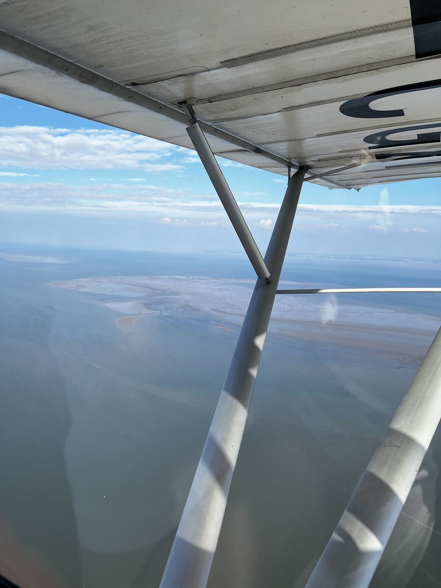 flightsimacy's tweet photo. flew for two hours to ride a roller coaster then flew home. 

and i wonder why my pockets are empty https://t.co/nQIGuh1KK2