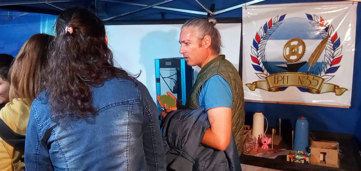 epet35's tweet photo. El último fin de semana participamos del Jeep Fest Internacional en San Vicente. Gracias Ernesto y al Automotokart  por la invitación y a todos los que colaboraron para que nuestros alumnos tengan una experiencia diferente.
@gilsonb10 @herrerayflia @Arce_Carlos_ @jalbertogalarza https://t.co/F2RRwlIJIl
