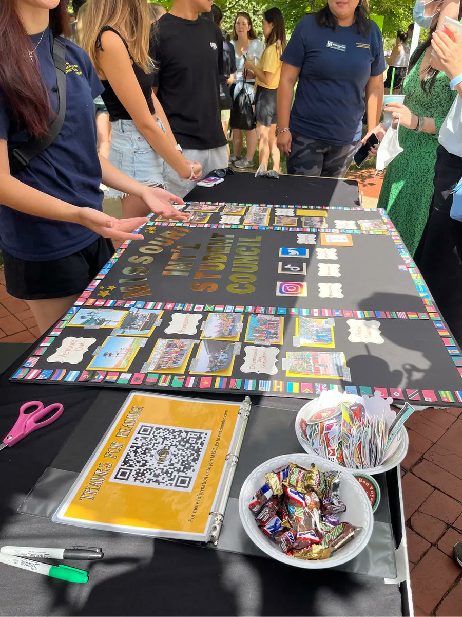 MizzouMISC's tweet image. HUGE Thank you’s to everyone who came out to international field yesterday!! 🥳🙌 It was super fun to get to meet everyone and we hope to see you soon!😎