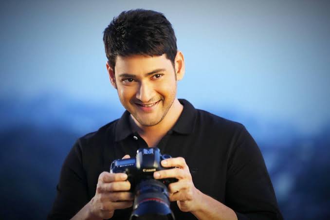 urstrulyMGFC's tweet photo. Photography is nothing but to capture the random happy movements to keep memories with us....🤩😇

Happy Photography day...📸

#PhotographyDay2022 
#SSMB28 
@urstrulyMahesh ❣️ https://t.co/DDB85oDHLo