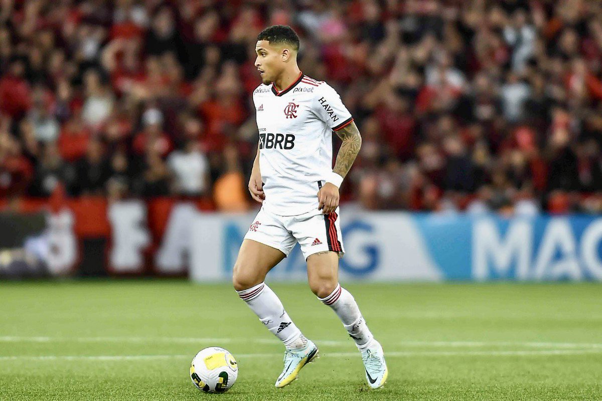 gilmar_gts21crf's tweet photo. 🚨💣💣💣 Na Mira do #RealMadrid!

Com a possível venda de Casemiro para o Manchester United o Real Madrid consultou sobre o volante João Gomes do #Flamengo alguns dias atrás. #Mengão #CRF🔴⚫🔴⚫ https://t.co/IBMsJRuxno