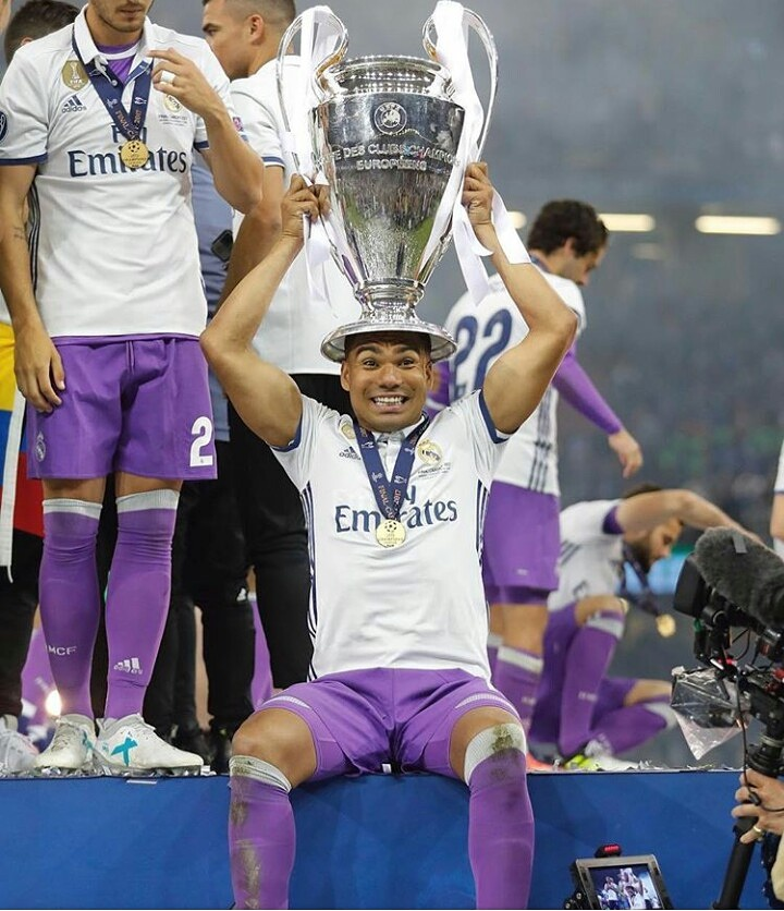 Gabo_RMZ7's tweet photo. #GraciasCasemiro https://t.co/dq69jgf9LA