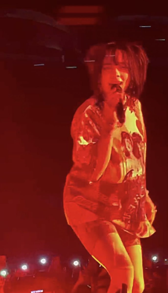 BILLIE EILISH OLHOU PRA MIM ADEUS